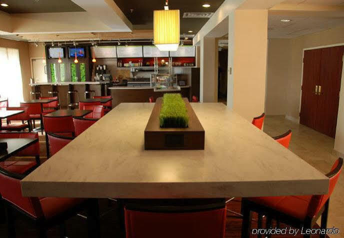 Courtyard By Marriott Bryan College Station Ξενοδοχείο Εξωτερικό φωτογραφία